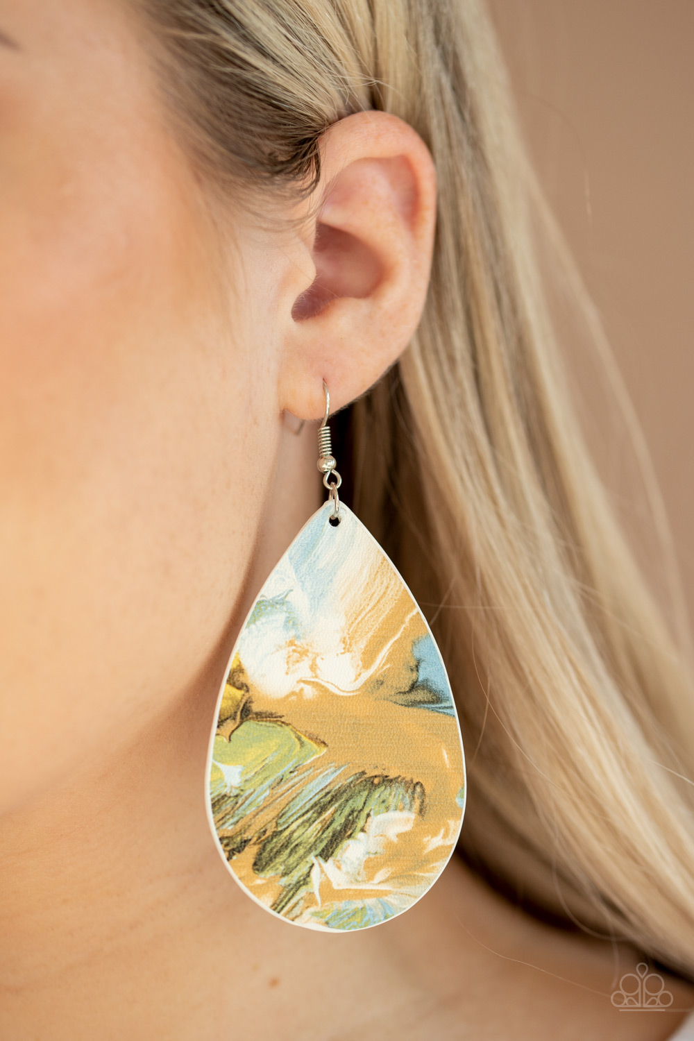 Mesmerizing Mosaic Multi Landscape Earrings Paparazzi - Flamingo Angie